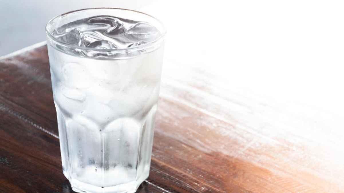 أيهما أفضل.. الماء البارد أم الدافئ عند الإفطار؟