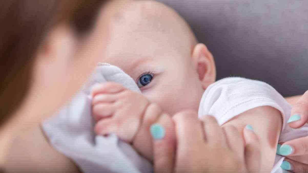 أفضل 5 أطعمة للأم والطفل في فترة الرضاعة الطبيعية
