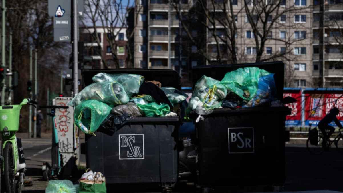 Berlin launches initiative to exchange trash for rewards