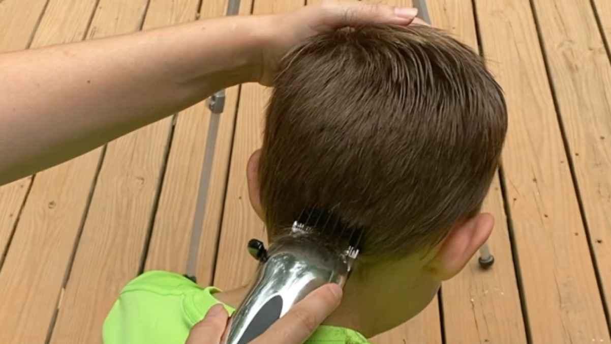 A teacher sparks widespread outrage after publicly cutting a student’s hair in front of his classmates in Egypt