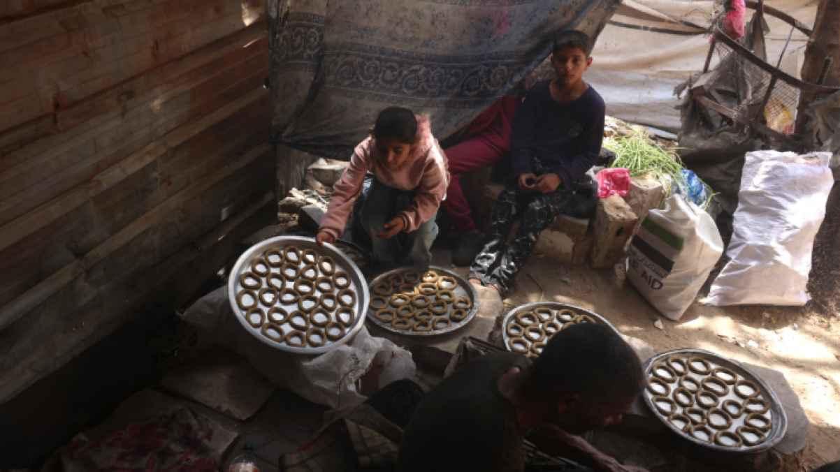 Despite the bombardment and heartbreak… Gaza’s tents hold on to the spirit of Eid al-Adha