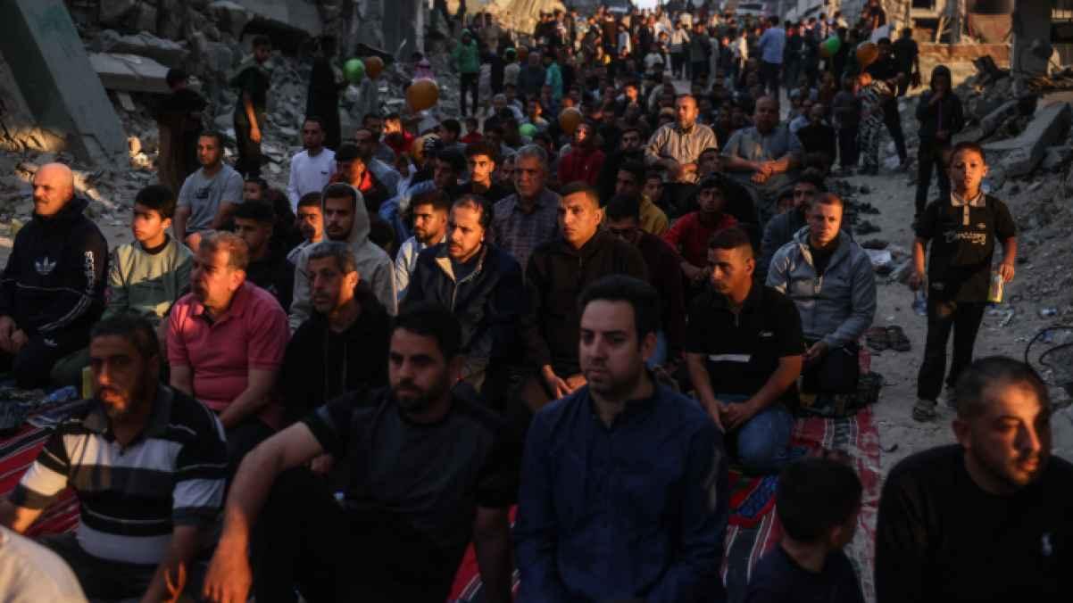 In Gaza… the Eid takbeers are louder and stronger than the sound of shelling