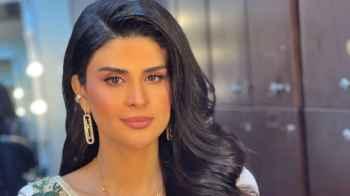 "لا سلم لا حرب".. هكذا تصف سلمى رشيد  علاقتها بـ احلام- صورة