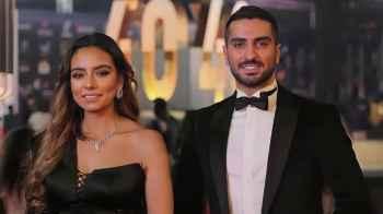 المحكمة تفسخ التعاقد بين محمد الشرنوبي وسارة الطباخ - فيديو