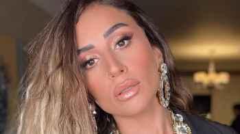 ما سر غناء دنيا الشربيني لبرج الحوت؟- فيديو