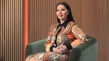 ديانا كرزون مستذكرة أول مسرح وقفت عليه "في مدرستها أم حبيبة"- فيديو