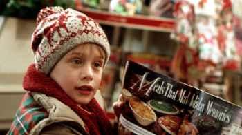 بعد 32 عاما.. رواد "تيك توك" يكتشفون خطأ بفيلم "Home Alone"- صورة