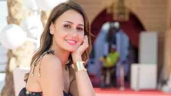 حلا شيحة تحدد موقفها وتتخلى عن الحجاب في أحدث صورها- صورة