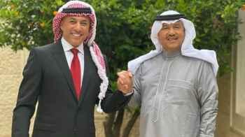 عمر العبداللات يشارك لقطات خاصة من كواليس أغنية زفة الأمير الحسين-فيديو