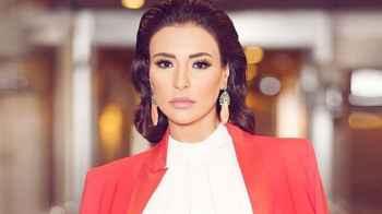 مشاجرة ماغي بو غصن مع سيدة في الشارع.. اليكم التفاصيل-فيديو
