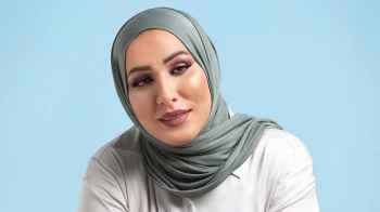 نداء شرارة تتعرض لكسر في قدمها تزامنا مع إصدار أغنيتها "جايين نباركلك" - صورة