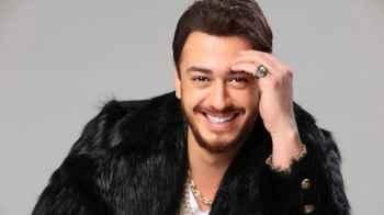 سعد المجرد يثير الجدل بسبب ظهوره بـ ملابس نسائية - صورة
