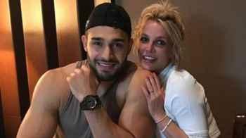 زوج بريتني سبيرز يتهمها بالخيانة ويبتزها مطالبا بالطلاق - صورة