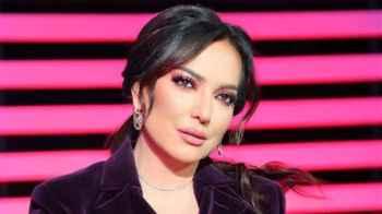الموت يفجع الفنانة أمل عرفة - صورة