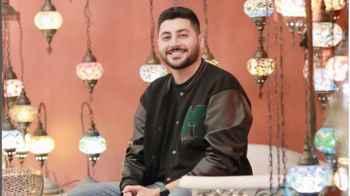 متجولا.. أحمد الحناوي يوثق أحياء وشوارع غزة المدمرة - فيديو