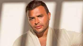 بعد رفضه إلغاء حفلاته للتضامن مع القطاع.. رامي صبري يتعرض لهجوم لاذع