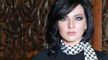 إليسا تهاجم صفاء سلطان لتفضيلها "الملثم" على فيروز.. إليكم التفاصيل