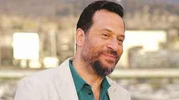 بعد تجاوز محنة الإصابة.. الفنان ماجد المصري يواصل أعماله الفنية - صورة