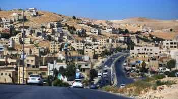 "ربنا ستر".. الزرقاء تشهد حادثة مؤسفة ومواقع التواصل تضج بها