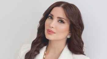 نسرين طافش تستعرض رشاقتها وجمهورها:"ساحرة" - صور