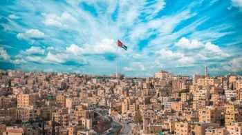 صرخات استغاثة.. تفاصيل صادمة لنجاة عائلة أردنية من مــوت محقق