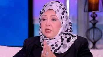 عفاف شعيب تعبر عن حزنها لخلع فنانات الحجاب