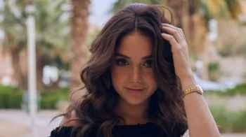 رنا رئيس:"أصبت باكتئاب شديد بعد إجراء عمية لأنفي"