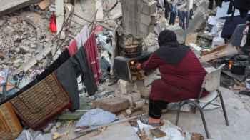 طاقة من الإرادة.. نساء القطاع يصنعن الأمل من الألم