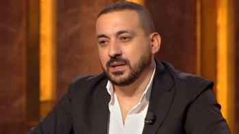 "أي حاجة هتضايكم هعملها".. فنان مصري يستفز الإعلام العبري بصورة