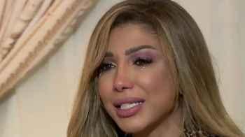 Death Strikes Yemeni Singer Arwa with the Loss of Her Mother