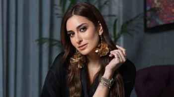 A Surprise Henna Night for Amina Khalil Without Revealing the Groom's Identity