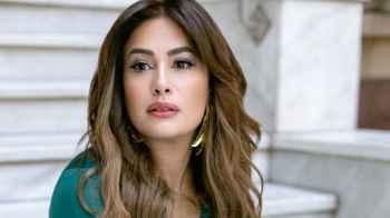 Hend Sabry Plays a Journalist in "Red Honey"
