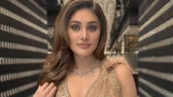 Bollywood Shocked by Mysterious Death of "Kaanta Laga" Star Shefali Jariwala