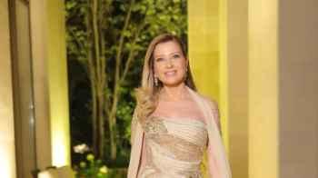 She Wanted to Buy a Dress, but Found Love Instead.. Discover the Behind-the-Scenes Story of Claudine Saab's Life