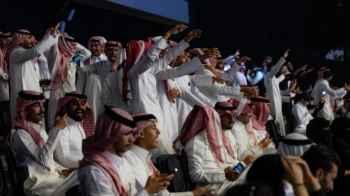 A night of joy and music in Jeddah witnesses massive audience engagement