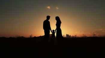 New study reveals the impact of parenthood on romance
