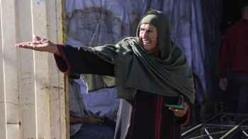 Under bombardment, above hunger… the Gazan woman writes a new epic of patience