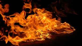 Woman ends her life by burning due to marital problems