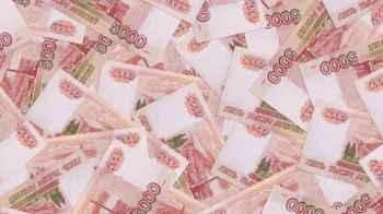 Worker receives all colleagues’ salaries, refuses to return them in Russia