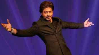 Shah Rukh Khan unveils first trailer for his film "King" and announces its release date