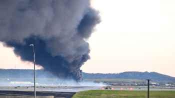 12dead in US cargo plane crash - Video