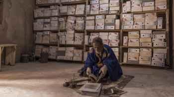 Mauritanian man saves historical libraries from encroaching desert sands – photos