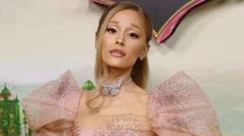 Man arrested for attacking Ariana Grande – video