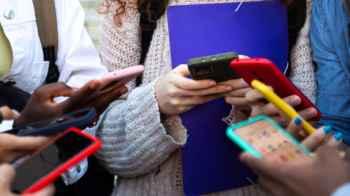 Anticipated social-media ban on this age group
