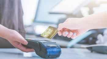 Family feud over credit card delays wedding