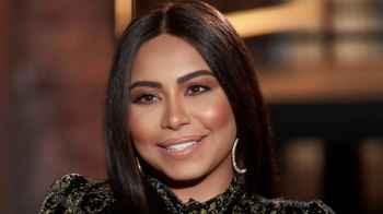 The circulation of a photo of Sherine Abdel Wahab raises concern among her fans, and the artist responds