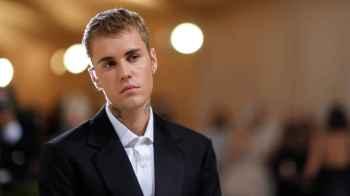 Justin Bieber Shares Heartfelt Messages with His Followers This Christmas