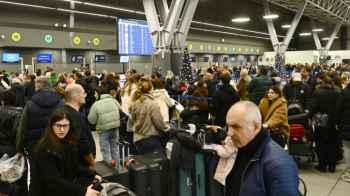 Sudden malfunction disrupts flights, leaves thousands stranded in Europe