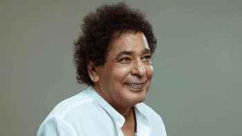 Mohamed Mounir Postpones His Dubai Concert Due to Sudden Health Issue