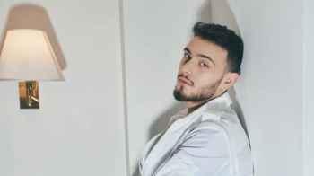 Al-Shami Sparks Controversy by the Way He Shook Hands with Nancy Ajram – Video
